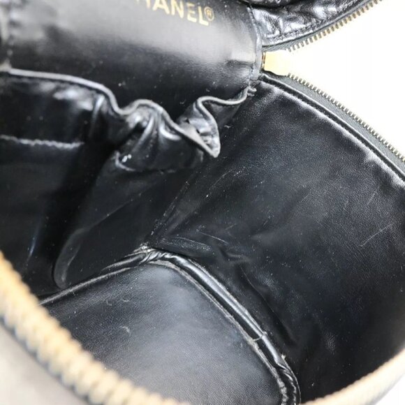 CHANEL CC Bicolore Vanity Cosmetic Hand Bag Leather Black GHW Italy - Picture 4 of 16